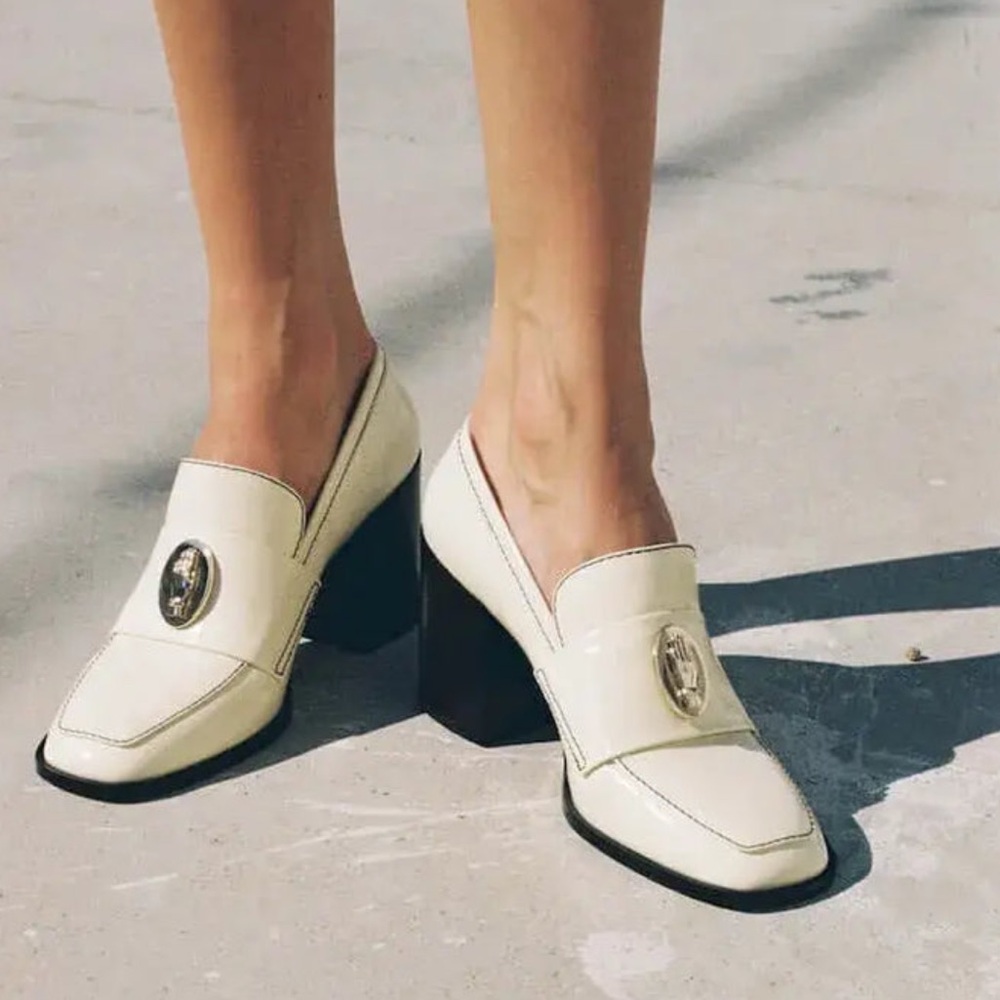 Nomasei Loafers